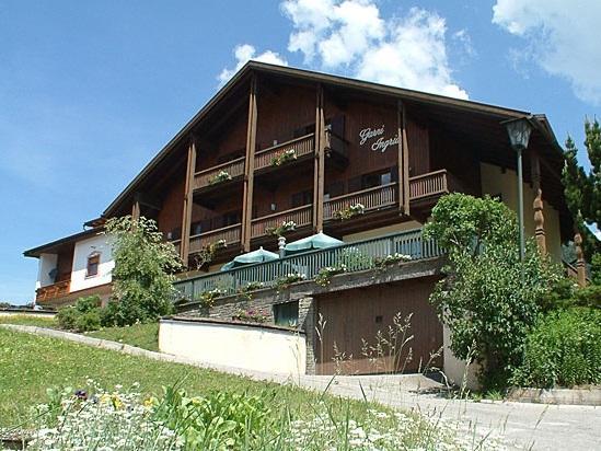 Panorama Garni Ingrid Hotel Dobbiaco Eksteriør billede